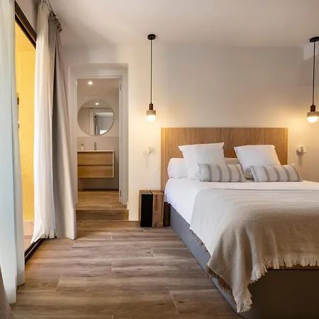 Ξενοδοχείο με διαμερίσματα Feelathome Vil-la Romana