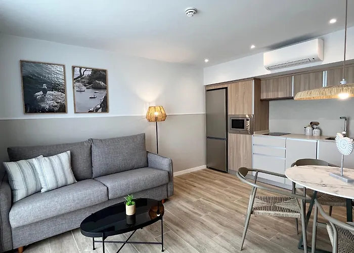 Feelathome Vil-la Romana 3* 또사데마르