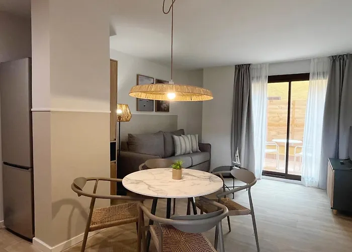 Feelathome Vil-la Romana Ξενοδοχείο με διαμερίσματα 3*