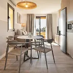 Feelathome Vil-la Romana Aparthotel