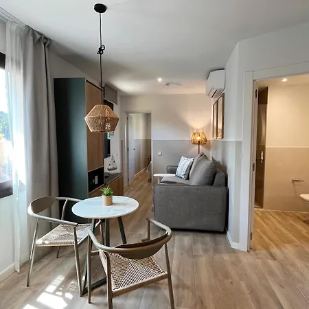 Feelathome Vil-la Romana * Тоса-де-Мар