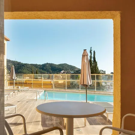 Feelathome Vil-la Romana Aparthotel 4*