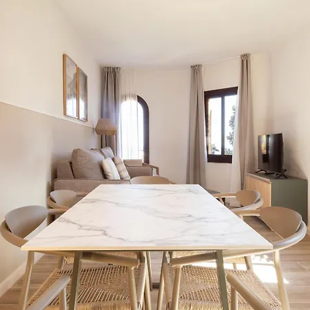 Feelathome Vil-la Romana Aparthotel