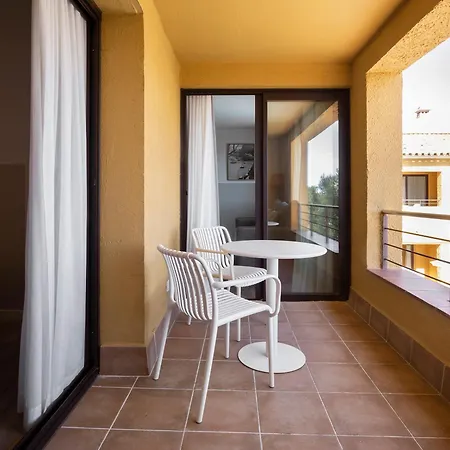 아파트호텔 Feelathome Vil-la Romana 4*