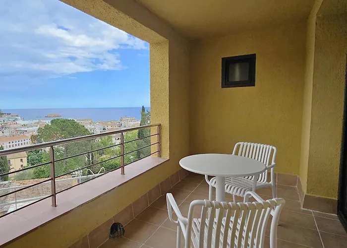 Feelathome Vil-la Romana Apartahotel Tossa de Mar